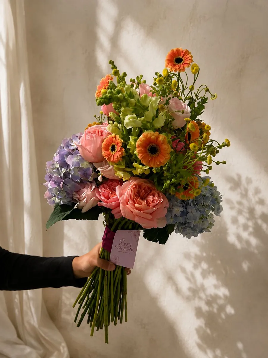 Brisa - Arreglo floral de Roses for Rosie para entrega en Toluca & Metepec